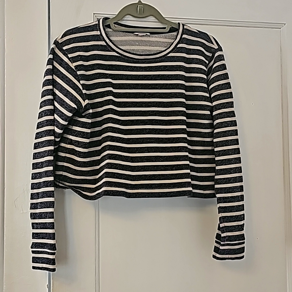 Club Monaco Stripe shirt cropped